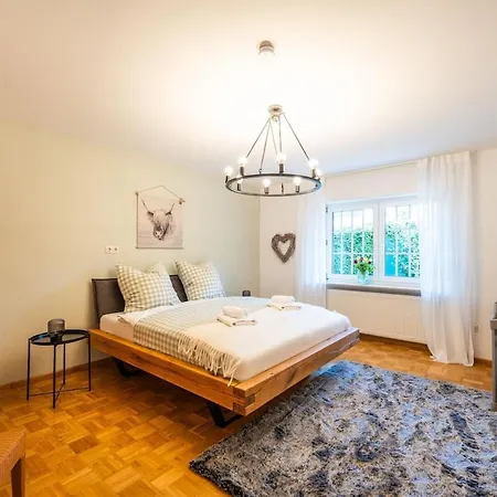 Reet Am Rhein - Chateau