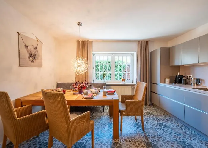 Reet Am Rhein - Chateau *