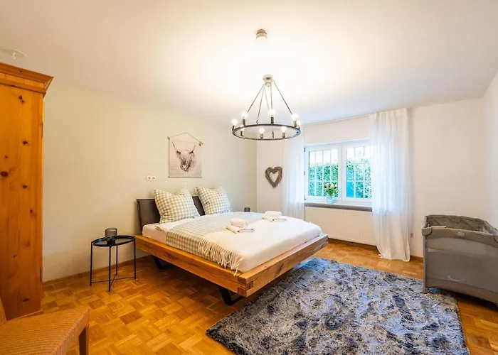 Reet Am Rhein - Chateau